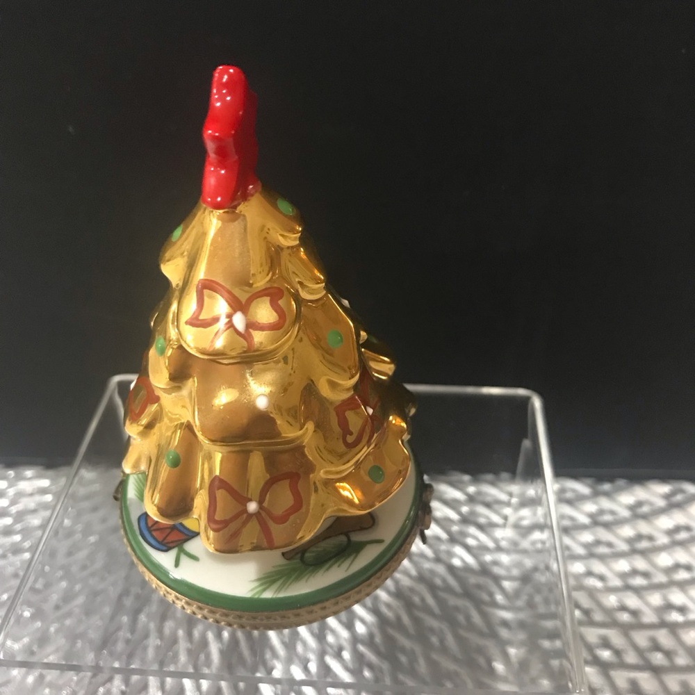 Vintage, Limoges Hand-Painted Gold Christmas Tree Ornaments with Red Star - Picture 10 of 13